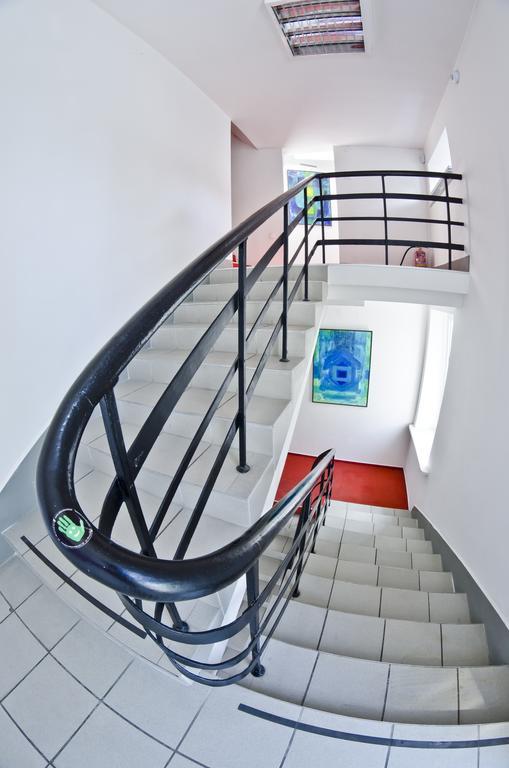 Wilson Hostel Warszawa Exterior photo